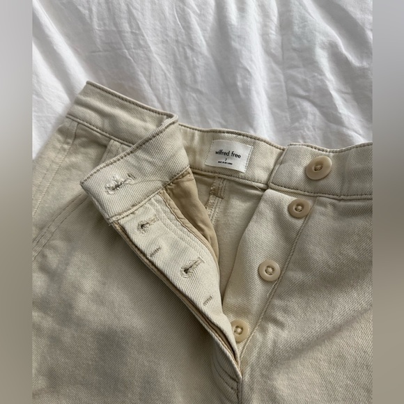 Aritzia cargo Wilfred pants size 2 run big - Picture 5 of 5